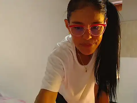 Snapshot of Elizabeth_manzon chatting on 19, 5, 2026 Elizabeth manzon online show from 19, 5, 2026