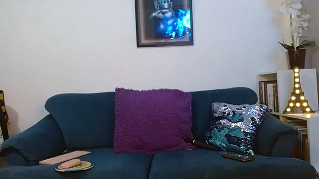 Snapshot of Almaglow_ chatting on 8, 5, 2026 Almaglow online show from 8, 5, 2026