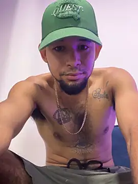 Snapshot of enyel_100 chatting on 11, 2, 2026 enyel 100 online show from 11, 2, 2026