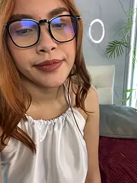 CrystalFairy007 online show from 16, 4, 2026