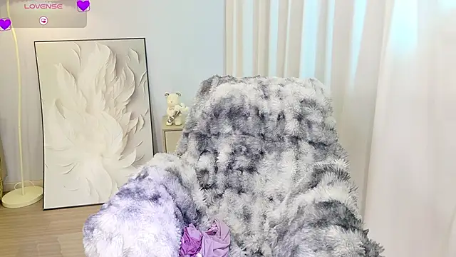 Miaomiao Baby520 online show from 13, 4, 2026