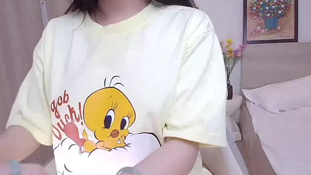 Snapshot of BunnyT_Bae__ chatting on 8, 6, 2026 BunnyT Bae online show from 8, 6, 2026