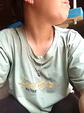 vesla-2k online show from 7, 4, 2026