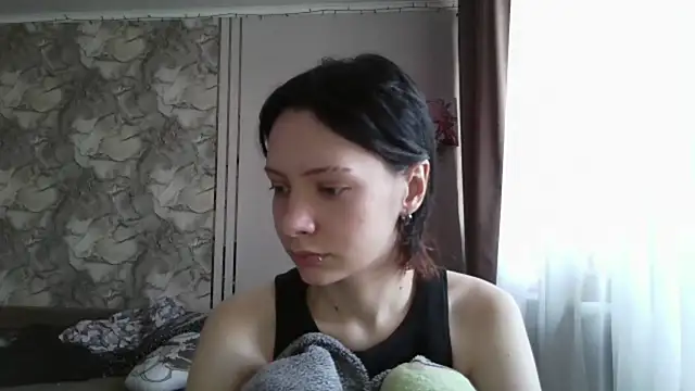 LxayBloom online show from 11, 2, 2026