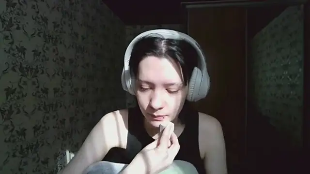 LxayBloom online show from 16, 3, 2026