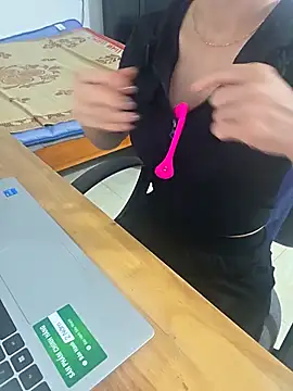 moon baby99 online show from 8, 4, 2026