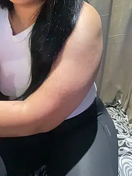 Lina Velvet  online show from 8, 4, 2026