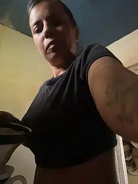 cinthia2011 online show from 23, 2, 2026