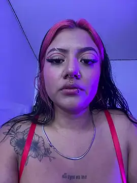 Snapshot of queen_of_you_heart chatting on 3, 8, 2026 queen of you heart online show from 3, 8, 2026