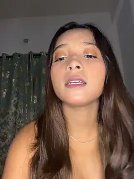 Snapshot of annaya_sexy chatting on 1, 5, 2026 annaya sexy online show from 1, 5, 2026