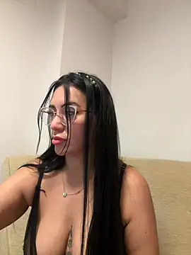 Snapshot of nataliia_queen_ chatting on 17, 5, 2026 nataliia queen online show from 17, 5, 2026
