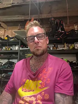 WIDBIGWHITECOCK online show from 17, 5, 2026