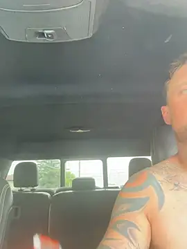 WIDBIGWHITECOCK online show from 19, 6, 2026