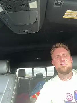 WIDBIGWHITECOCK online show from 19, 4, 2026