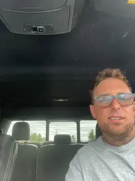 WIDBIGWHITECOCK online show from 7, 6, 2026