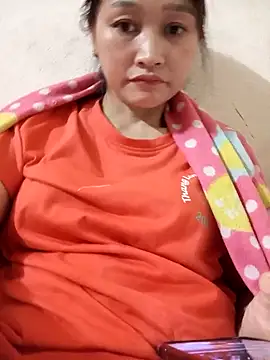 yumyum112 online show from 25, 2, 2026