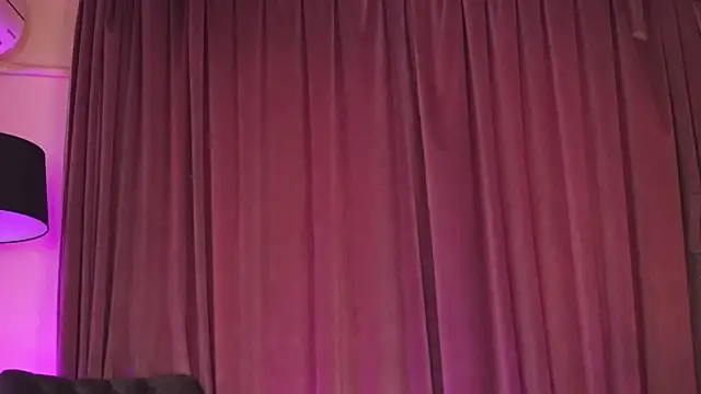 Snapshot of ZariaaVera chatting on 7, 5, 2026 ZariaaVera online show from 7, 5, 2026