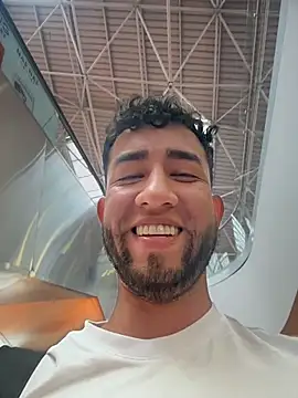 liam bronw online show from 23, 4, 2026