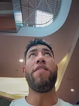 liam bronw online show from 14, 4, 2026