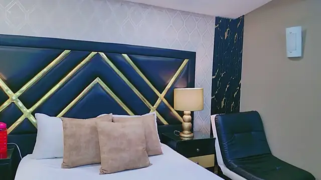 VioletFroost online show from 20, 4, 2026