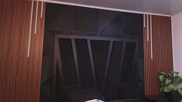 lorenzo walker 1 online show from 4, 4, 2026