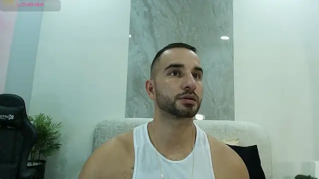 Snapshot of lorenzo_walker_1 chatting on 10, 6, 2026 lorenzo walker 1 online show from 10, 6, 2026