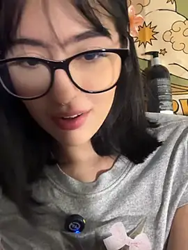 HinaSweet online show from 2, 2, 2026