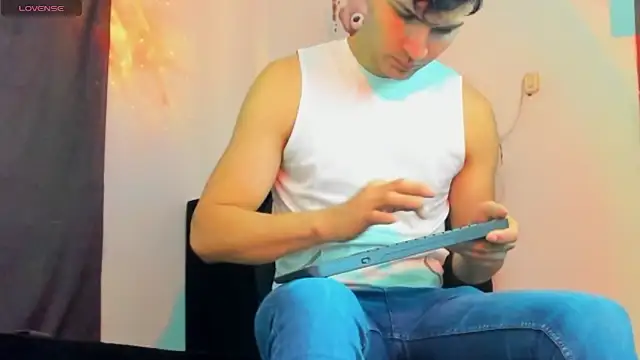 camilo model online show from 29, 3, 2026