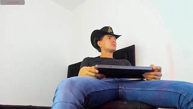 camilo model online show from 12, 3, 2026