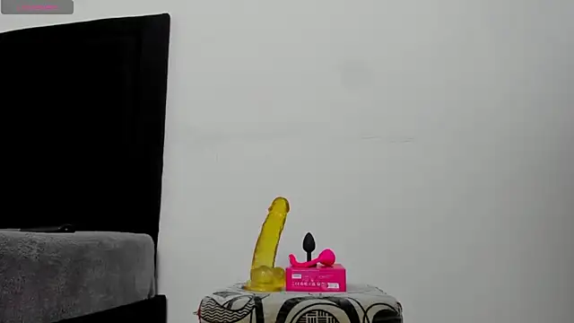 camilo model online show from 8, 3, 2026