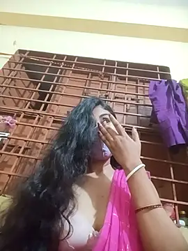 Snapshot of queenneha69 chatting on 8, 6, 2026 queenneha69 online show from 8, 6, 2026
