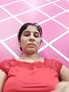 Snapshot of Hot_ree85 chatting on 31, 5, 2026 Hot ree85 online show from 31, 5, 2026