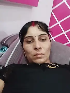 Snapshot of Hot_ree85 chatting on 24, 5, 2026 Hot ree85 online show from 24, 5, 2026
