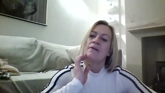 Milfshake227 online show from 1, 3, 2026