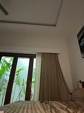 Milly Meyson online show from 10, 1, 2026