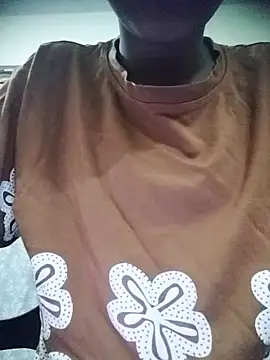 Snapshot of Queen-hot- chatting on 6, 4, 2026 Queen-hot- online show from 6, 4, 2026