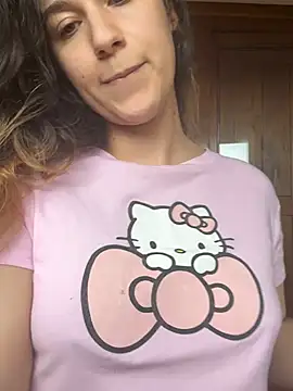 Snapshot of joanaguerreiru chatting on 14, 6, 2026 joanaguerreiru online show from 14, 6, 2026