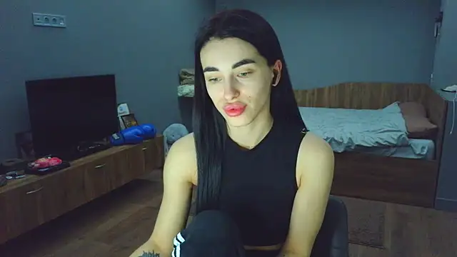 Vlada Elfie online show from 13, 4, 2026