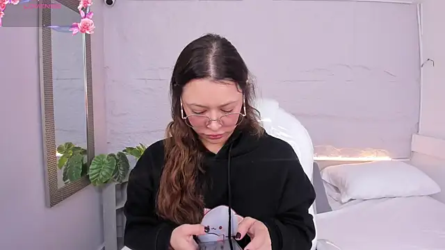 Snapshot of lanna_18_ chatting on 24, 4, 2026 lanna 18 online show from 24, 4, 2026