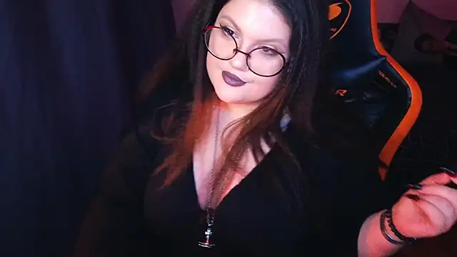 PixelMiss online show from 8, 8, 2026