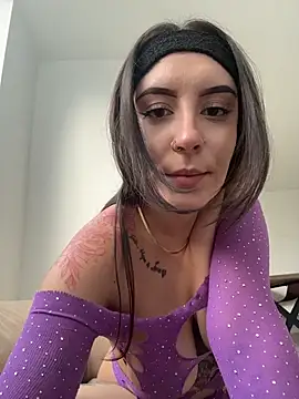 alesziarose  online show from 7, 1, 2026