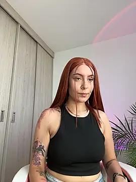 alesziarose  online show from 7, 6, 2026