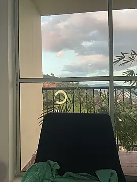 alesziarose  online show from 15, 3, 2026