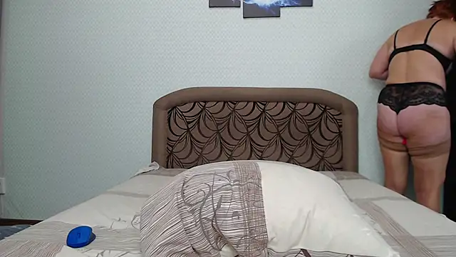  Sweet Dream  online show from 9, 10, 2025