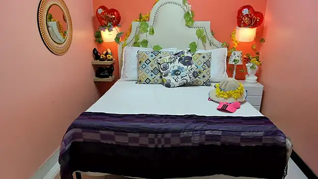 Dalila Najjar  online show from 19, 4, 2026