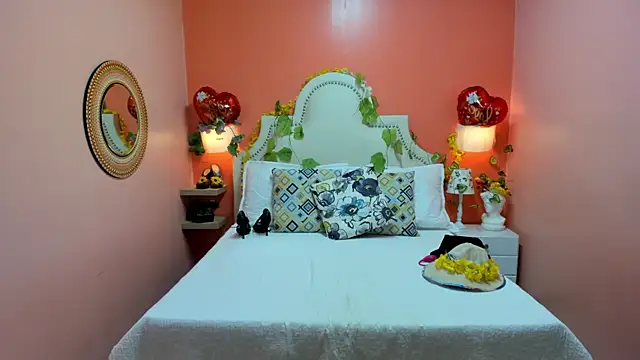 Dalila Najjar  online show from 19, 4, 2026