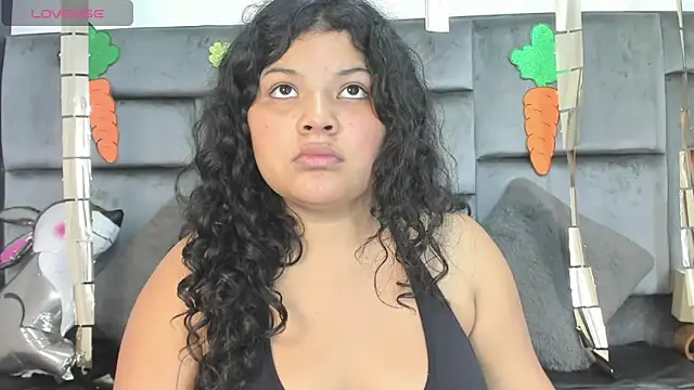 Jessica Beltrann online show from 2, 4, 2026