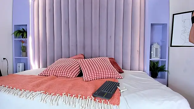 AmberStonne   online show from 3, 2, 2026