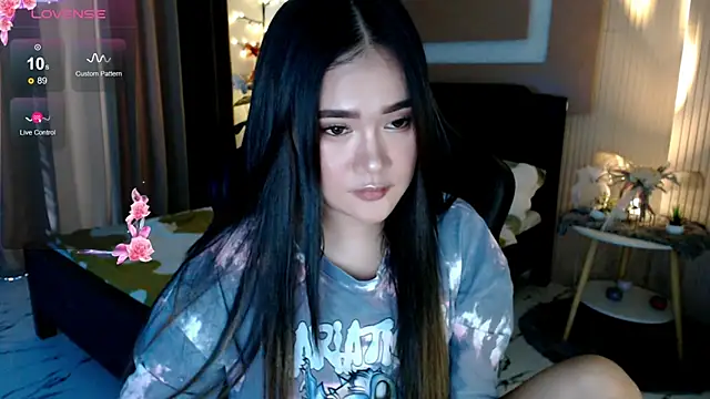 Snapshot of simplykhate chatting on 7, 5, 2026 simplykhate online show from 7, 5, 2026