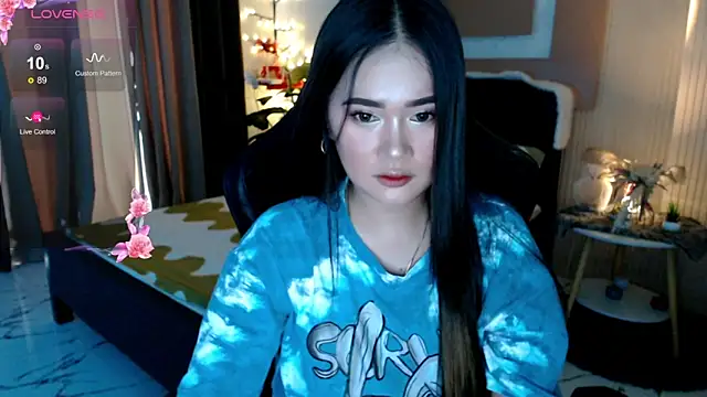 Snapshot of simplykhate chatting on 14, 5, 2026 simplykhate online show from 14, 5, 2026